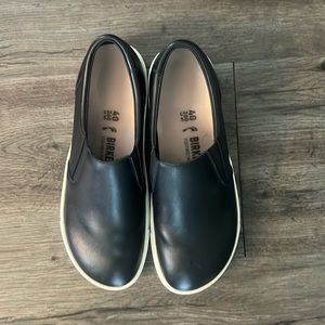 Birkenstock Oswego black leather shoes size EU 40, US 9/9.5